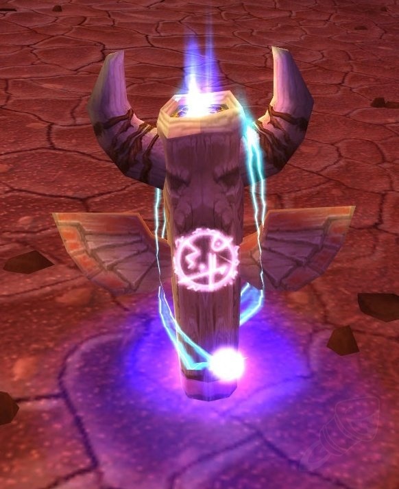 Enhancement Shaman using weapon imbues and totems in combat